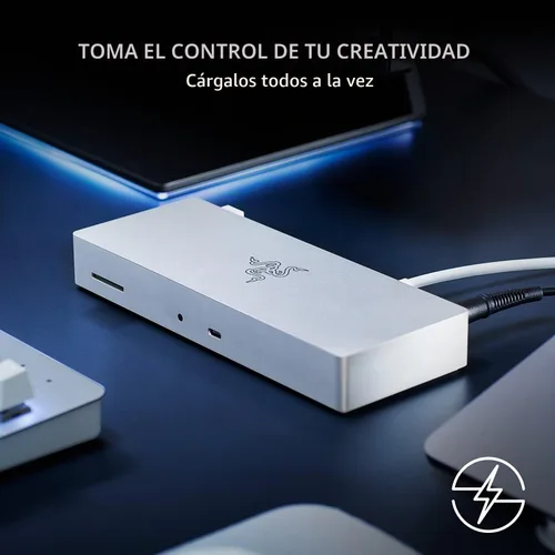 Vista 5 de Razer Base Thunderbolt 4, 10 puertos, USB-A, USB-C, 2.5 GbE, color blanco