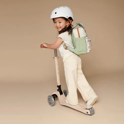 Vista 3 de Itzy Ritzy Mochila para niños pequeños, tablero de ajedrez, pequeña