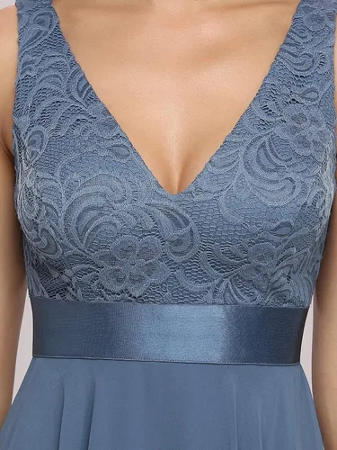 Vista 5 de Ever-Pretty Vestidos de cóctel de gasa con cuello en V vintage para mujer con dobladillo irregular 0207-USA