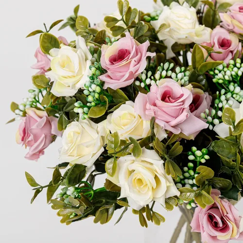 Vista 5 de Flores artificiales, 5 racimos, 12 rosas pequeñas de seda falsa, arreglo de flores de plástico para ramos de boda, decoración del hogar, centros