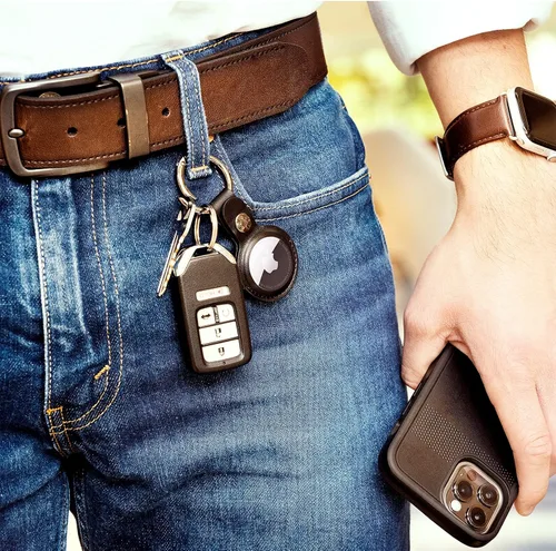 Vista 5 de Case-Mate Llavero AirTag – Llavero de cuero vegano duradero con clip de anillo resistente – Funda protectora para AirTag para collar de perro Negro