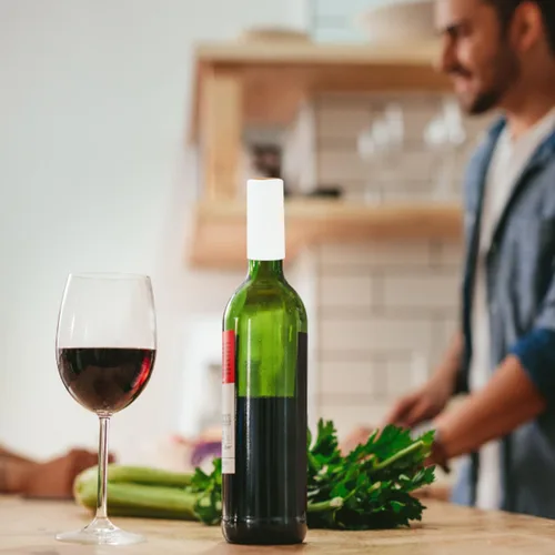 Vista 7 de Hemoton 100 piezas de película de sellado de botellas de vino Película de botella Tapa de sellado de botellas Tapa de botella multifunción Tapa