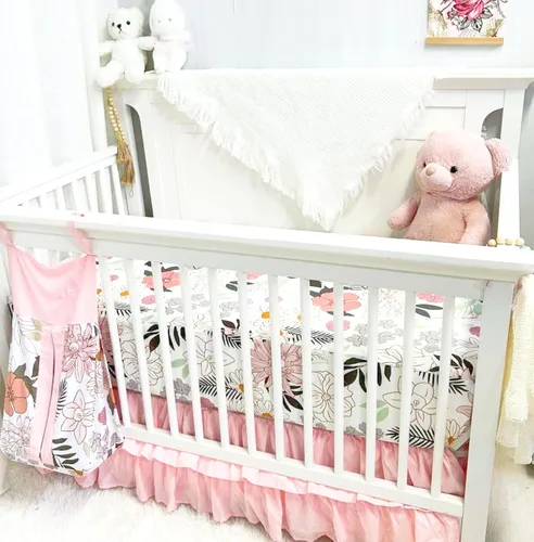 Vista 9 de Juego de ropa de cama de cuna de 4 piezas para niñas, juego de ropa de cama rosa para bebé niña con falda de cuna súper suave, edredón reversible