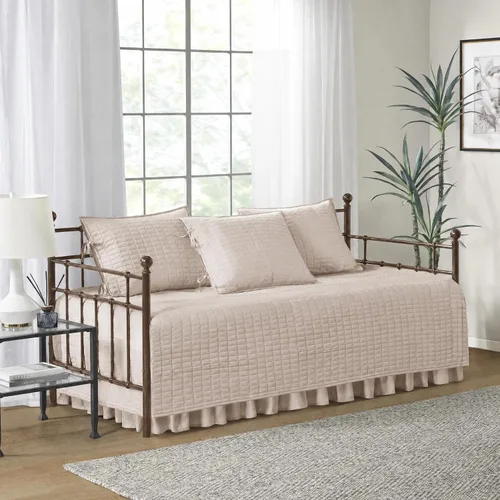 Vista 16 de Comfort Spaces Funda para sofá cama de lujo de doble cara - Acolchado, ropa de cama acogedora para todas las estaciones con falda de cama, fundas a