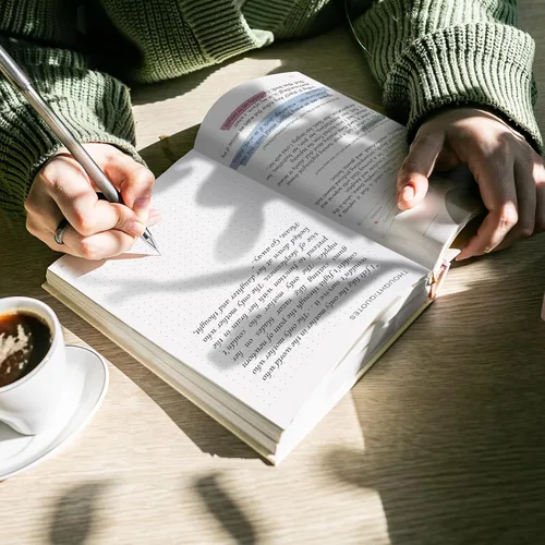 Vista 6 de JUBTIC Diario de Lectura - Diario de Libros Registro de Lectura para Revisar y Seguir tu Progreso de Lectura - Accesorios de Libros de Regalo