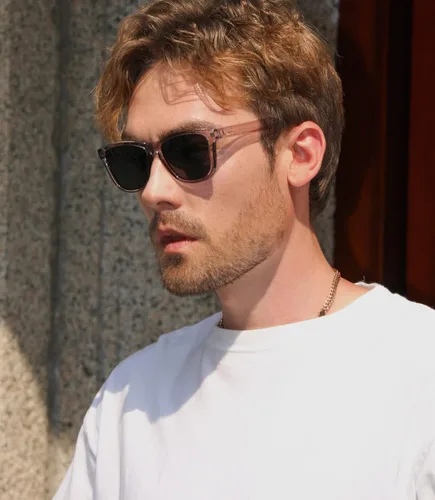 Vista 3 de AMEXI Gafas de sol polarizadas cuadradas clásicas para mujeres y hombres, protección UV, gafas de sol para conducir, estilo retro de diseñador 332