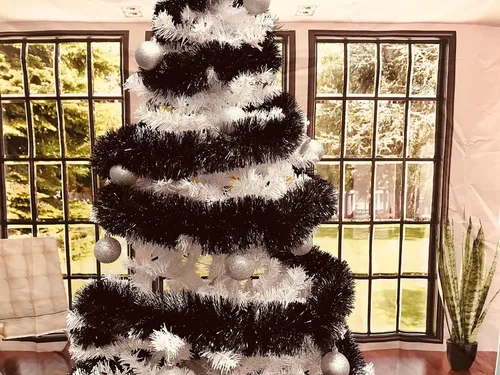 Vista 7 de Guirnalda de oropel de 25 pies perfecta para vacaciones, Día de los Caídos, Navidad, Año Nuevo, celebraciones, festivales, eventos especiales, Negro