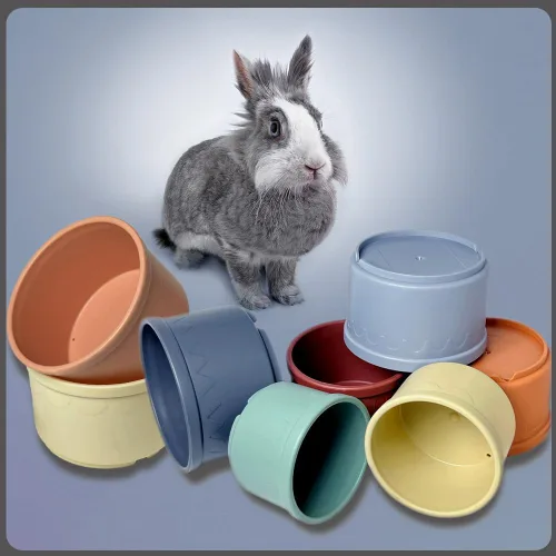 Vista 7 de Qoaimu 8 piezas de juguetes de conejito apilables para conejos y animales pequeños, coloridos vasos de anidación reutilizables de diferentes