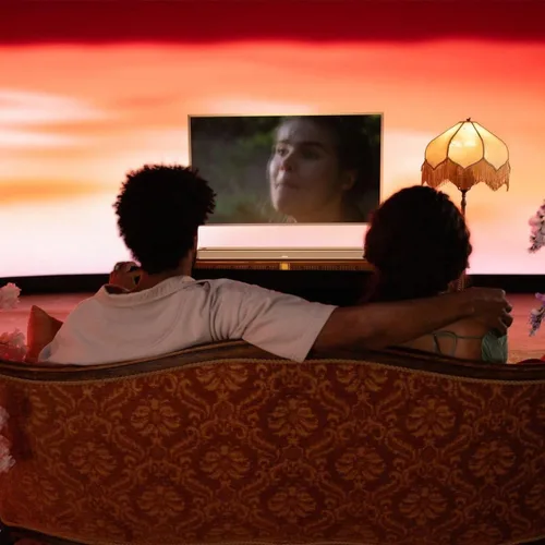 Vista 2 de Bose Barra de sonido inteligente Ultra Dolby Atmos, sistema de sonido Blanco