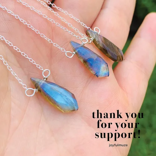 Vista 9 de Labradorite Arrow Head Pendant Necklace, March Birthstone Gift, Healing Chakra Protector, Handmade Sterling Silver Necklace, Natural Faceted