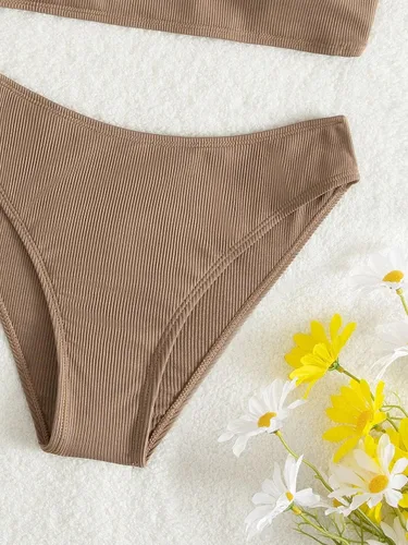 Vista 4 de SHENHE Traje de baño de 2 piezas para niña, traje de baño de cintura alta con tirantes delgados, conjunto de bikini con cuello en V, color caqui