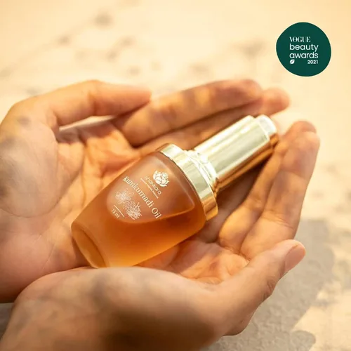 Vista 2 de Aceite Shankara Kumkumadi con Sáfiro Puro y Hierbas Ayurvédicas (Aroma Original 18ml)