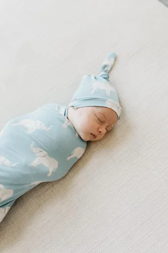 Vista 6 de Copper Pearl Baby Beanie Hat Top Knot