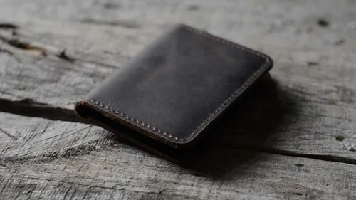 Vista 7 de Cartera minimalista hecha a mano de cuero envejecido para hombres tarjetero para regalos flores marrones