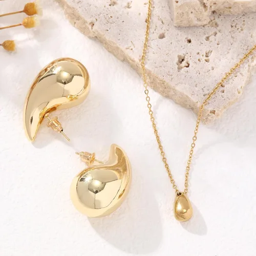 Vista 7 de Juego de aretes de aro y collares gruesos de oro para mujeres y niñas, aros abiertos ligeros con forma de gota de agua, aretes chapados en oro
