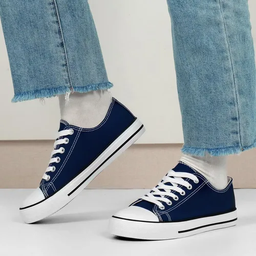Vista 6 de PIPADU Canvas Shoes for Women Sneakers Low Top Classic Casual Shoes Fashion Sneaker Black White Tennis Shoes Lace Up
