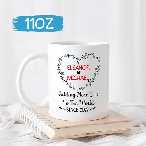 Vista 4 de Taza de regalo para novio/novia, regalos personalizados para agregar más amor al mundo, regalos de taza con nombre personalizado para recién