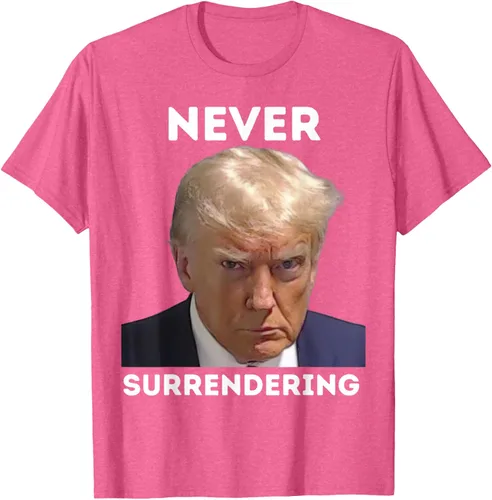 Vista 24 de Triumph Never Surrendering - Camiseta Trump Mug Shot, Negro