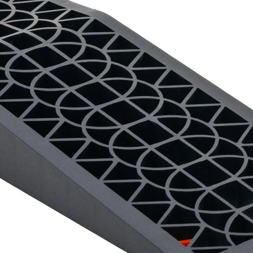 Vista 5 de Discount Ramps 6009-v2 Servicio de rampas de plástico de automóviles, 2 unidades Gato de bajo perfil, ajuste debajo para facilitar la elevación
