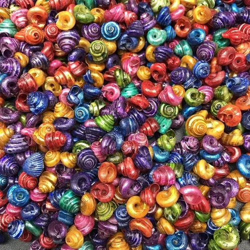 Vista 3 de PEPPERLONELY Conchas marinas teñidas de colores surtidos, 5 onzas, tamaño 1/4 pulgada