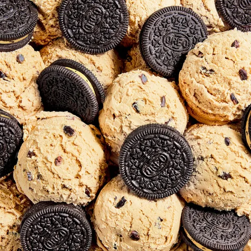 Vista 6 de OREO Galletas de sándwich de chocolate con crema sabor a chips de Java tamaño familiar, 17 onzas