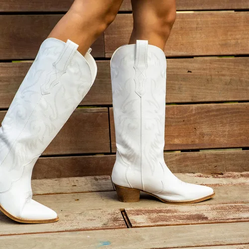 Vista 4 de Rollda Botas vaqueras bordadas para mujer, botas vaqueras hasta la rodilla con tacón grueso