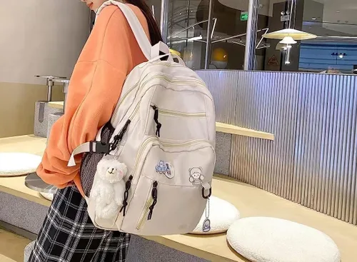 Vista 3 de Mochila estética, linda mochila Kawaii con alfileres y colgante para laptop, mochila casual para mujer, Beige, Mochilas Daypack