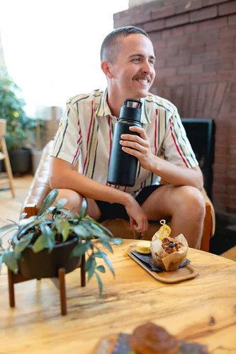 Vista 7 de Simple Modern Botella de agua con pajita y tapa de sorbo, termo de metal de acero inoxidable con aislamiento al vacío Cantimplora reutilizable a