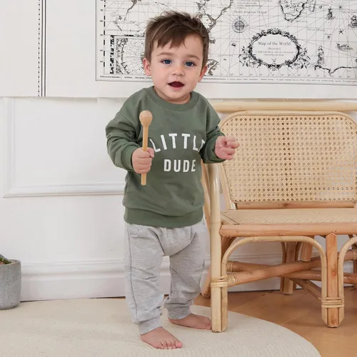 Vista 2 de Conjunto de ropa de 2 piezas para bebés y niños pequeños para otoño e invierno