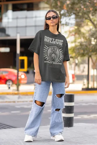 Vista 3 de Journey Don't Stop Believin' Detroit '80 Adult Short Sleeve T Shirt Vintage Style 80s Music Graphic Tees