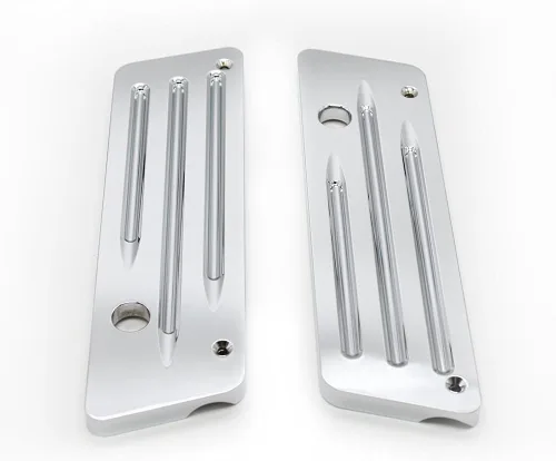 Vista 3 de Cubiertas de cierre de alforja de palanquilla de aluminio cromado con corte mecanizado CNC compatibles con modelos Touring H-D FLH FLT 1993-2013