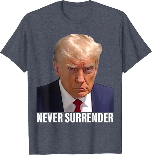 Vista 59 de Camiseta Pro Trump Mugshot Never Surrender para hombre y mujer, Negro