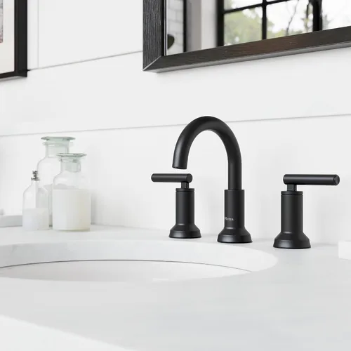 Vista 2 de Grifo para lavabo de baño Pfister Capistrano, 8 pulgadas de separación amplia, 2 manijas, 3 orificios, certificado NSF, acabado negro mate Spot Spot