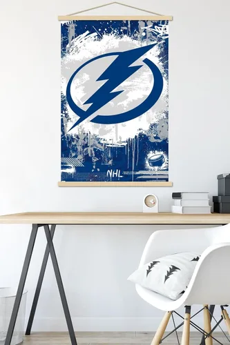 Vista 5 de Trends International NHL Tampa Bay Lightning - Póster de pared con el logotipo Maximalist 23, 22.37 x 34.00 pulgadas, paquete de impresión premium