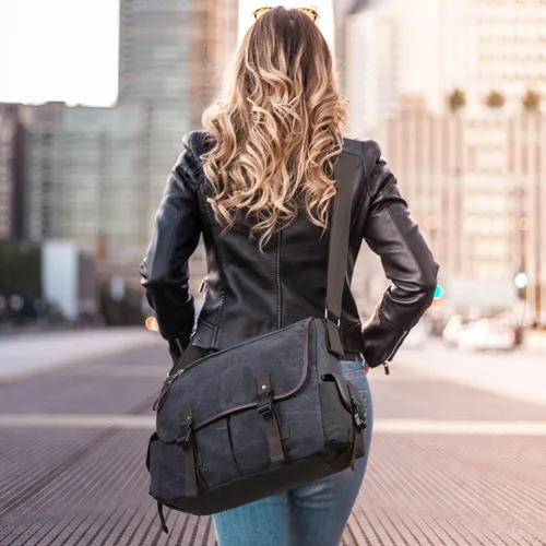 Vista 2 de Bolsa de mensajero vintage de lona para laptop de 15.6 pulgadas para hombres y mujeres, bolsa de hombro para computadora universitaria, maletines