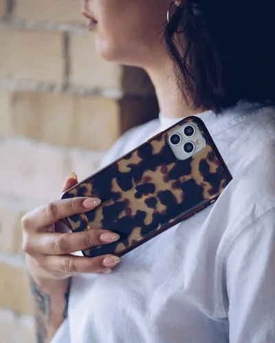 Vista 6 de FELONY CASE - Funda para iPhone 12/12 Pro - Elegante funda clásica para teléfono de tortuga - Antiarañazos, compatible con carga inalámbrica, 360 a