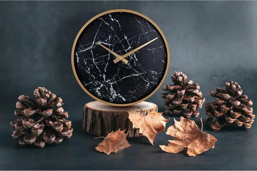 Vista 4 de Bernhard Products Reloj de pared moderno de 13 pulgadas, silencioso, silencioso, sin tictac, decorativo, elegante, aspecto de mármol negro y marco