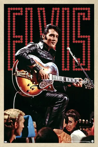 Vista 7 de Trends International Elvis Presley - Póster de pared de concierto 68, 14.72 x 22.37 pulgadas, versión enmarcada de madera de granero Versión