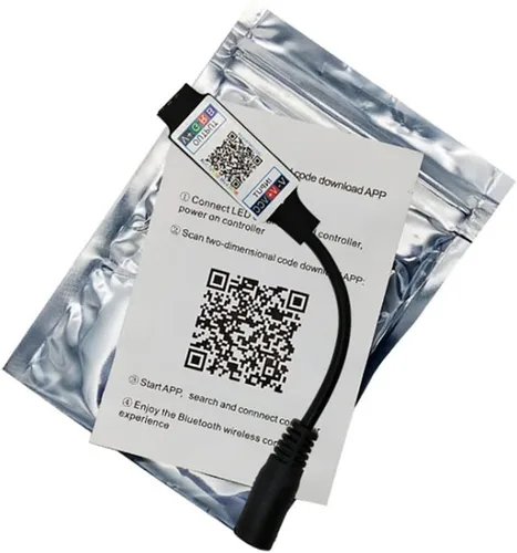 Vista 2 de DC 5V-24V Mini Bluetooth RGB Controller 6A para 3528 5050 COB LED Tira de luz Controlador inalámbrico de teléfono inteligente (negro)