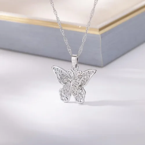 Vista 3 de VAttract Gargantilla de mariposa chapada en oro de 18 quilates, gargantilla de 15 pulgadas, gran regalo para esposa o novia, Metal, No es una piedra