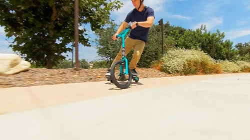 Vista 6 de Razor DeltaWing Scooter Negro/Verde menta, Talla única