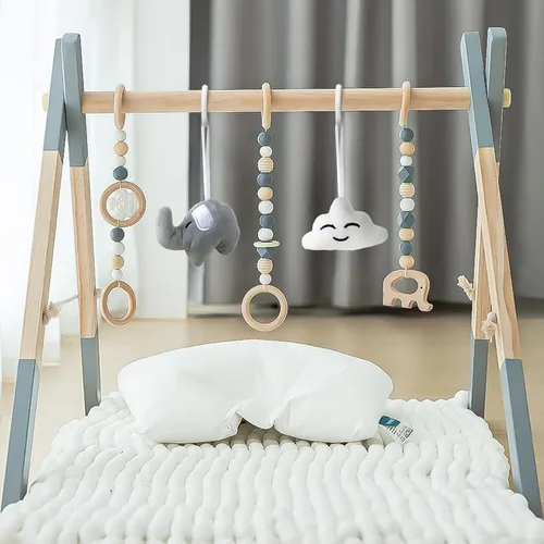 Vista 2 de Gimnasio de madera para bebés plegable con marco de gimnasio, gimnasio de actividades, barra colgante con 5 juguetes naturales para bebés recién Gris