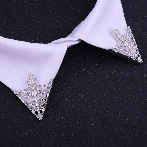 Vista 3 de MXUHUI Retro Hollow Patrón y Ángulo Triángulo Collar Pines Broche Clip Pin Broches Camisa Collar Decoración Piezas