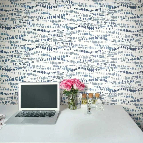 Vista 9 de RoomMates RMK11761RL - Papel tapiz de líneas punteadas azul marino y blanco, rollo