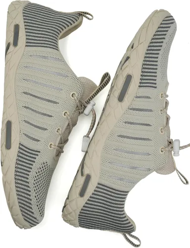 Vista 2 de WateLves Zapatos de agua descalzos para mujeres y hombres, zapatos de natación de playa, atléticos, de secado rápido, calcetines acuáticos de malla