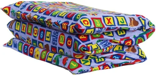Vista 5 de KinderMat + Eric Carle Kinderbundle - ABC & 123 - Alfombrilla para siesta completa y funda lavable, edición especial - 47" x 22", paquete económico