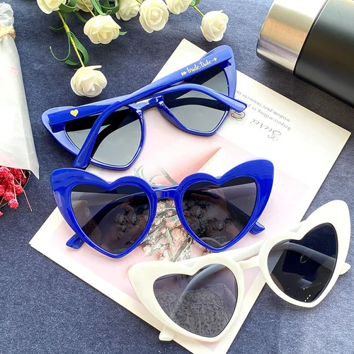 Vista 8 de LADY&HOME 10 pares de lentes de sol en forma de corazón, gafas de sol de despedida de soltera con forma de corazón, suministros para regalos de Azul