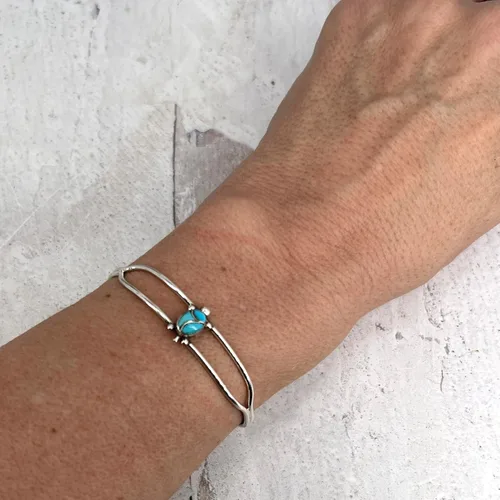 Vista 3 de Genuine Sleeping Beauty Turquoise Turtle Cuff Bracelet, Sterling Silver, Authentic Native American USA Handmade, Size Women's Small