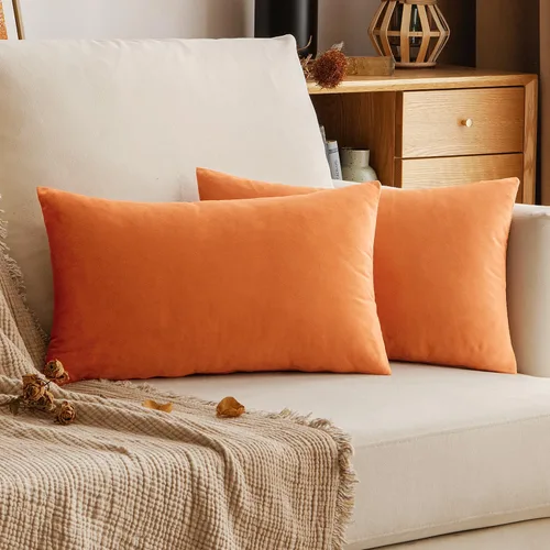 Vista 42 de EMEMA - Paquete de 2 fundas de almohada de terciopelo decorativas, fundas de cojín cuadradas suaves y sólidas para sofá, dormitorio, silla, Verde