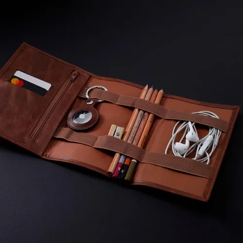 Vista 3 de HARDISTON Rollo organizador electrónico de cuero personalizado, bolsa de cordón personalizada para accesorios de tecnología de viaje, cables USB